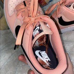 Air Force 1’s limited edition cherry blossom